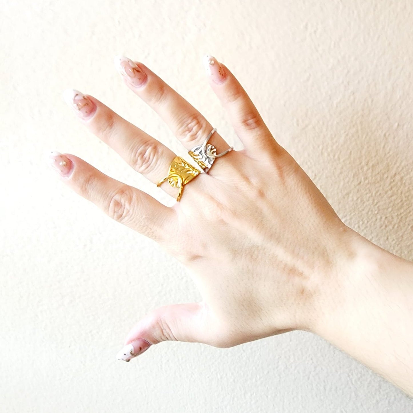 Dripping adjustable Ring, melting gold ring, volcan lava ring, geometric gold ring, Adjustable bold ring, Adjustable Gold ring Delicate and simple ring, chunky star ring, green gold ring, waterproof ring, hypoallergenic ring, untarnish ring, anti tarnish ring, anillo de estrellas, Water Resistant Jewelry